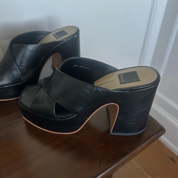 Dolce Vita Shoes - Dolce Vita Black Leather Platform Mule Sandals 7 worn 2x
